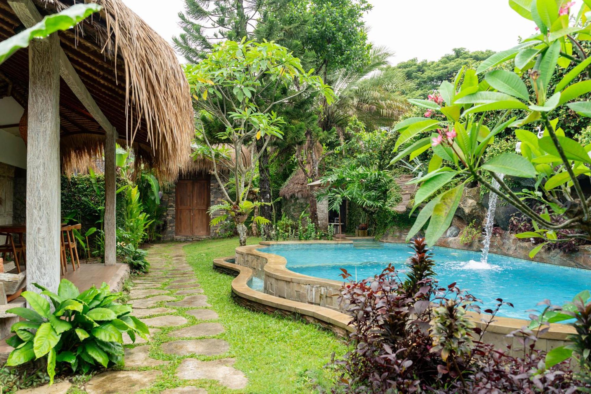 Puri Samaira Villa Tanjung  ภายนอก รูปภาพ