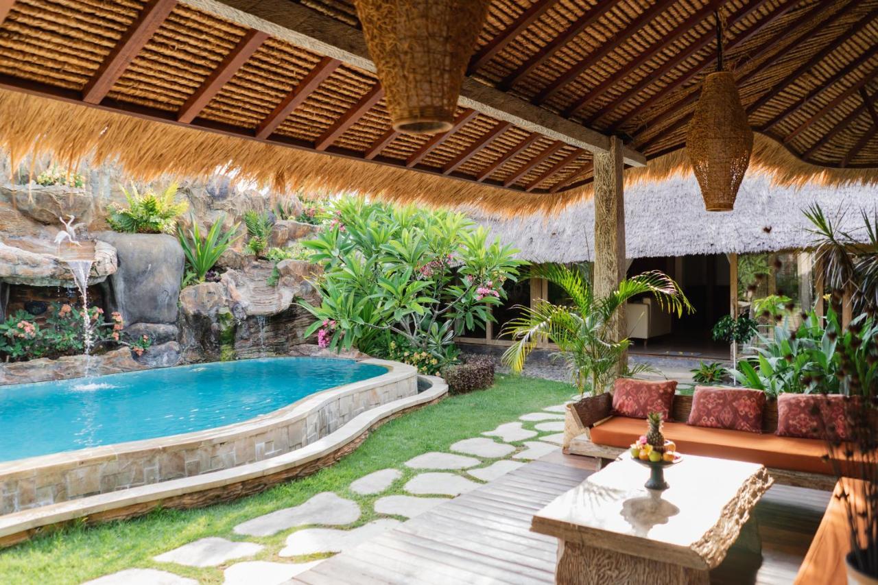 Puri Samaira Villa Tanjung  ภายนอก รูปภาพ
